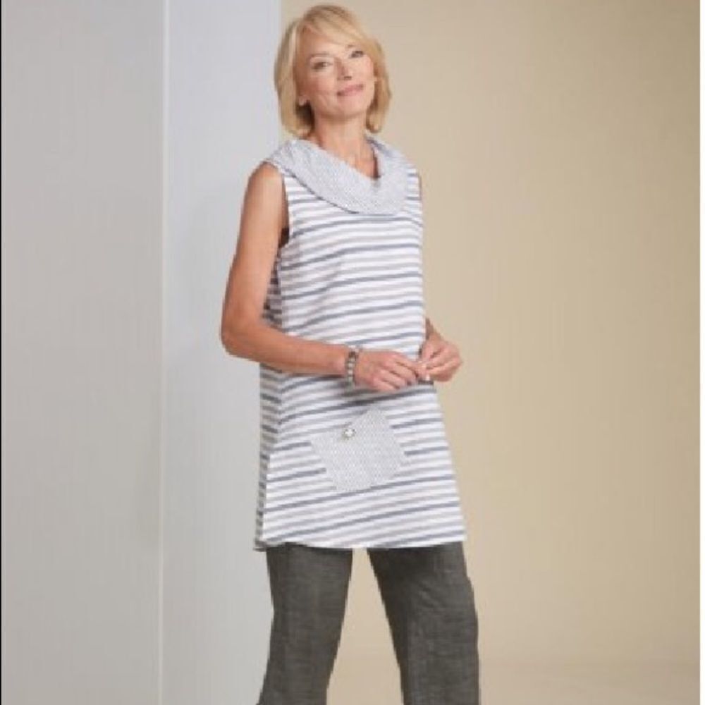 Habitat‎ Catalina Stripe Swing Pocket Sleeveless Cowl Top